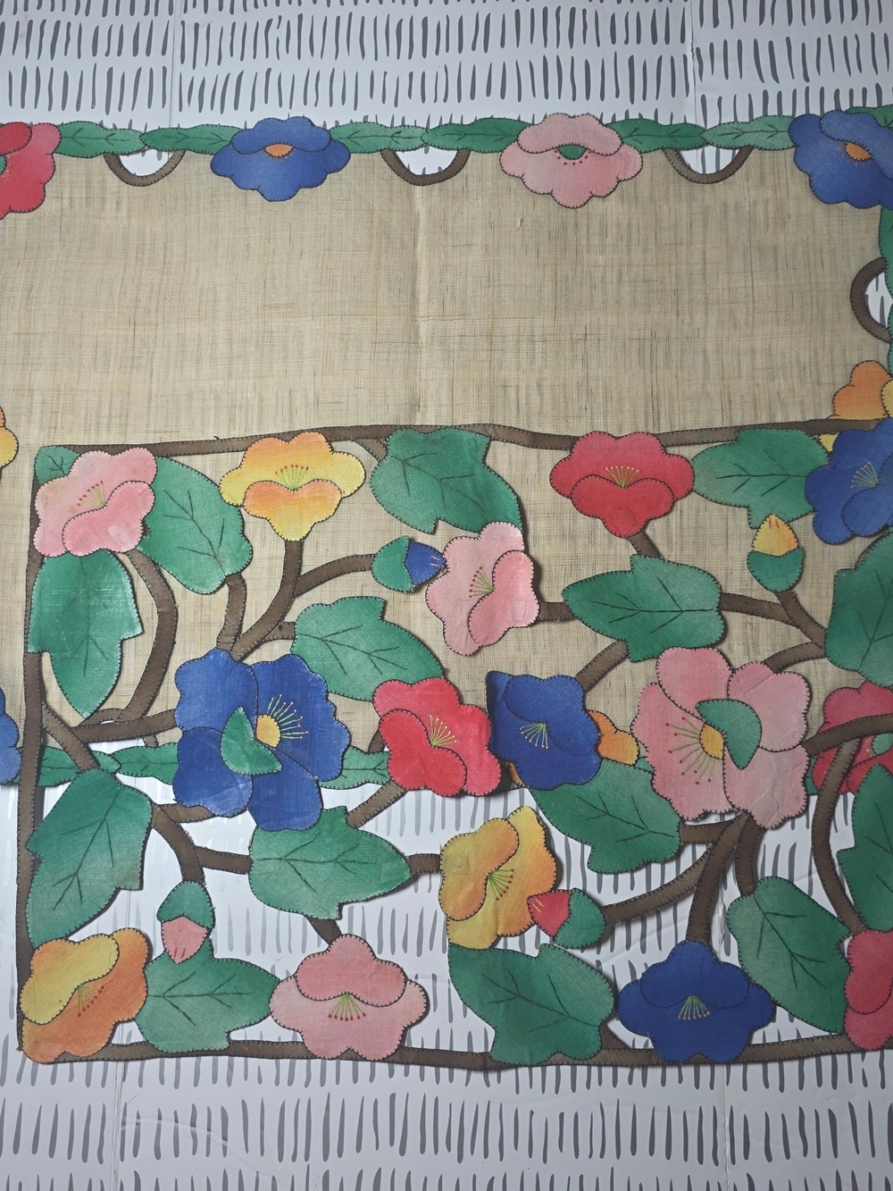 Set of 2 Vintage Floral Applique Placemats Linen Cutwork 1970s